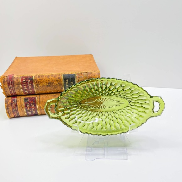1970’S INDIANA GLASS HONEYCOMB OLIVE GREEN PICKLE DISH - Picture 1 of 10